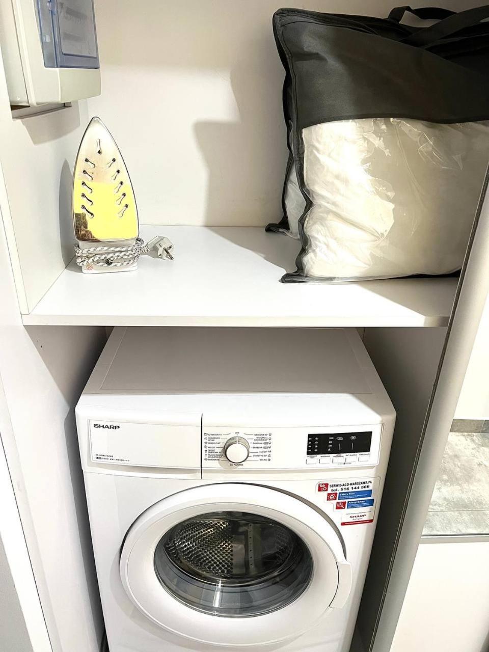 Stylish Apartment In The Centre -By Hik Apartments วอร์ซอ ภายนอก รูปภาพ