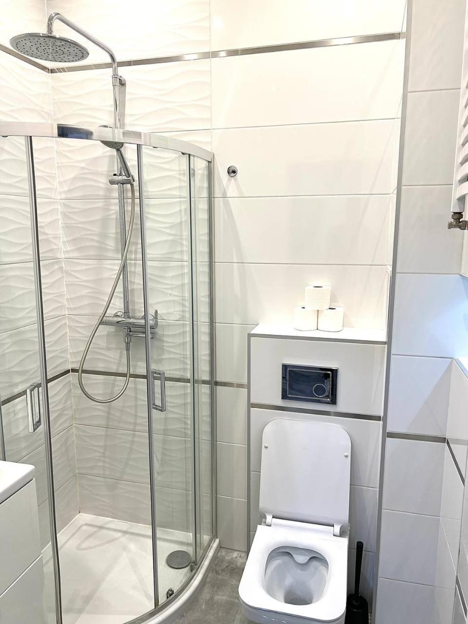 Stylish Apartment In The Centre -By Hik Apartments วอร์ซอ ภายนอก รูปภาพ