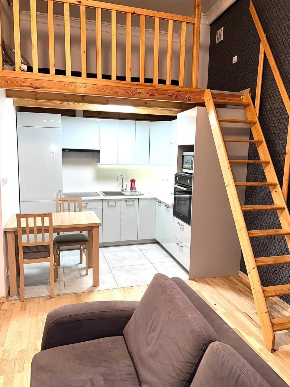 Stylish Apartment In The Centre -By Hik Apartments วอร์ซอ ภายนอก รูปภาพ