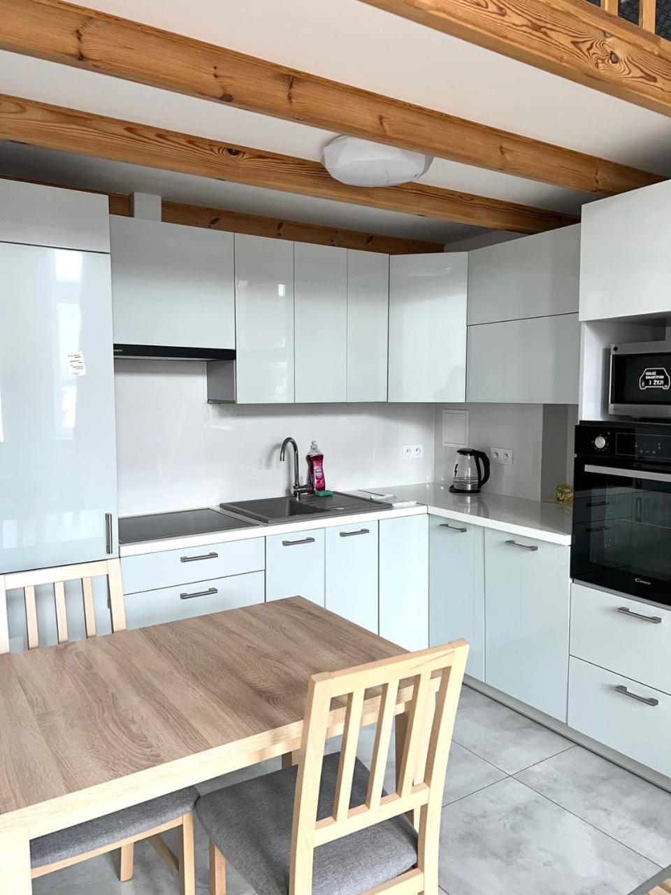 Stylish Apartment In The Centre -By Hik Apartments วอร์ซอ ภายนอก รูปภาพ